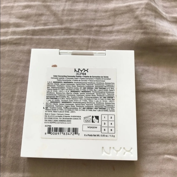 NYX color correcting palette - Picture 2 of 3